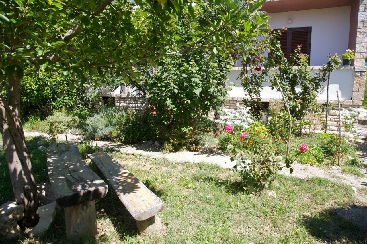 Apartments Slavica Rab Town Ngoại thất bức ảnh