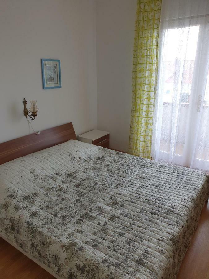 Apartments Slavica Rab Town Ngoại thất bức ảnh