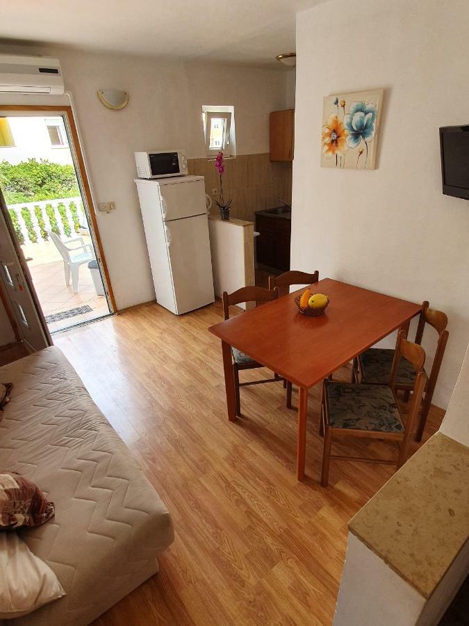 Apartments Slavica Rab Town Ngoại thất bức ảnh