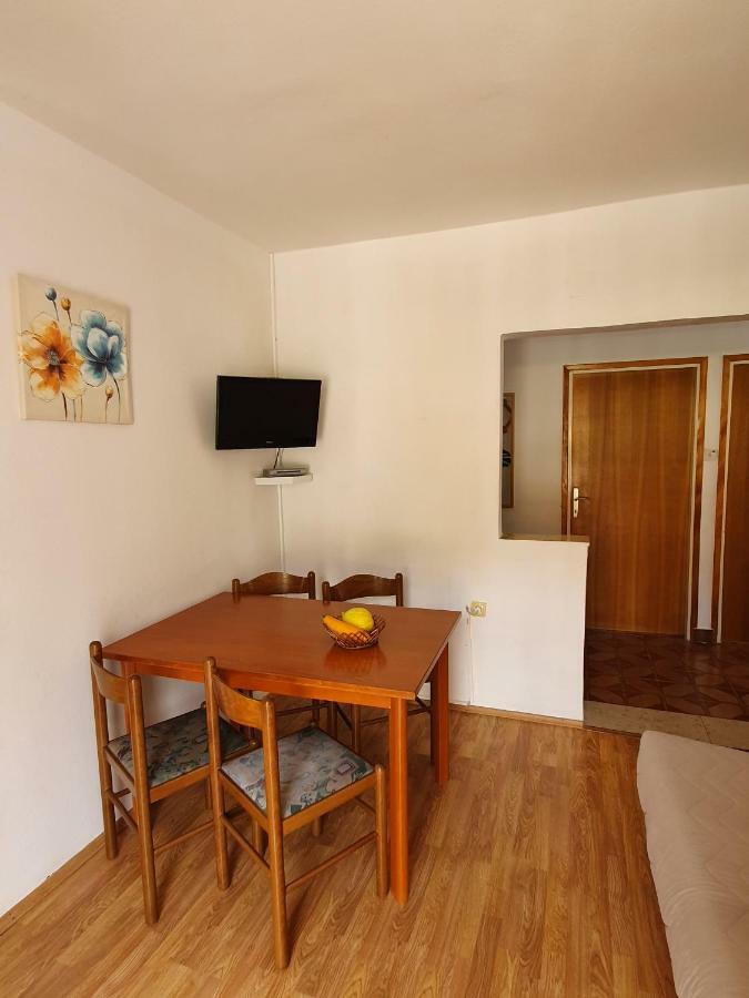 Apartments Slavica Rab Town Ngoại thất bức ảnh