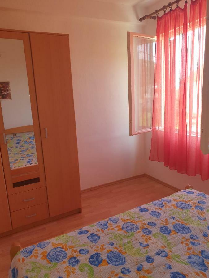 Apartments Slavica Rab Town Ngoại thất bức ảnh